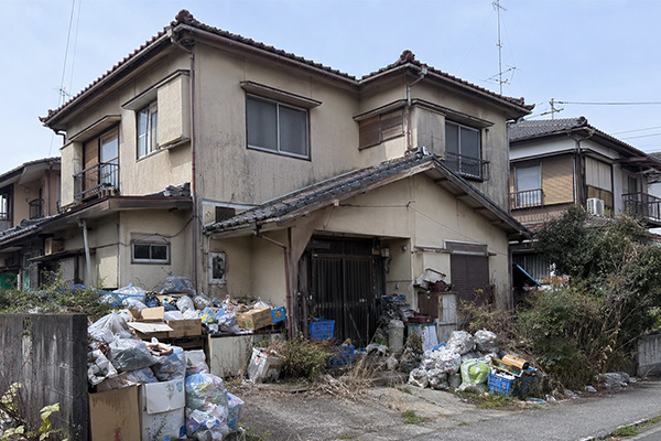 ゴミ屋敷